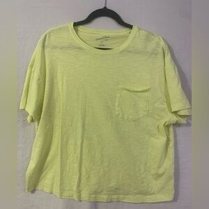 UEC Universal Thread Light Yellow Short Sleeve Tee size L